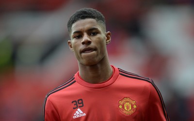 环球电竞独家-金玟哉训练中尝试任意球